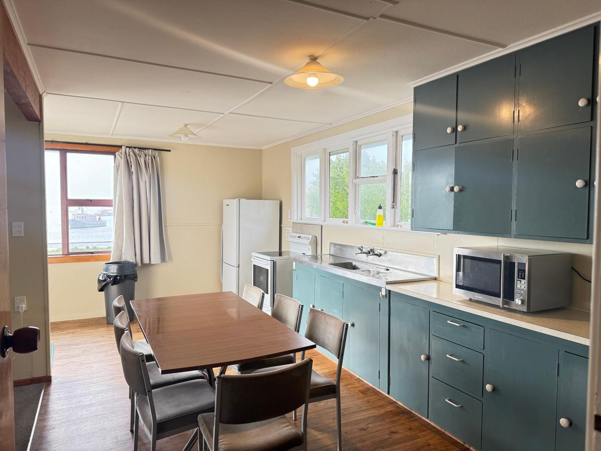 South Sea Hotel - Stewart Island Half-moon Bay Esterno foto